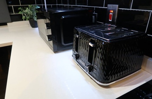 Chelmsford Apartment | Stylish City-Centre Stay