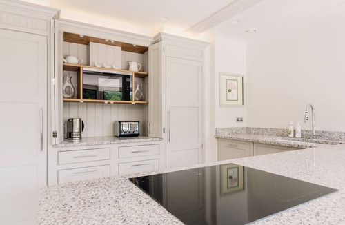 Bourton-on-the-Hill Cottage | Stylish Converted Barn - The Barn at High Gables