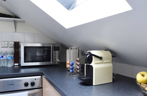 Leamington Spa Apartment | Stylish, comfortable apartment in Leamington Spa