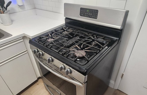 Point Pleasant Condo | Stylish Coastal Condo Retreat. Bike to Beach & Dining. Complimentary Parking