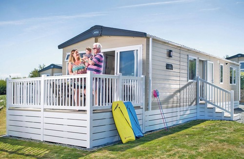 Holywell House | Stylish Comfort 2 (Pet)