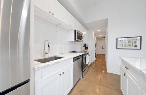 Downtown San Antonio Condo | Stylish Comfort in Every Corner: Discover La Luz's 3BR Condo
