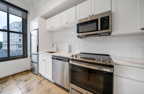 Downtown San Antonio Condo | Stylish Comfort in Every Corner: Discover La Luz's 3BR Condo