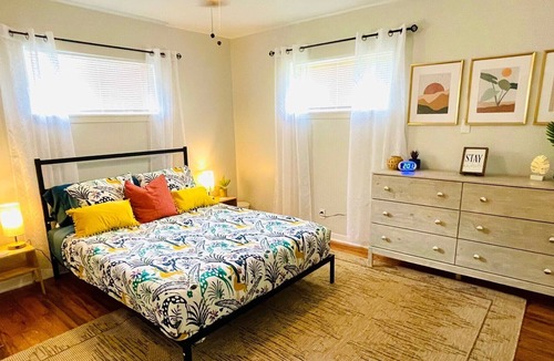 Northside Cottage | Stylish Cottage 304 - Free Parking - Self Check-in