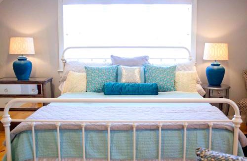 Steelville House | Stylish Cottage Loft Rental on a Farm in Lancaster County near Philadelphia, Pennsylvania