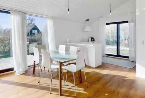 Rodvig Stevns House | Stylish Cottage Near Beach Cliffs Harbour