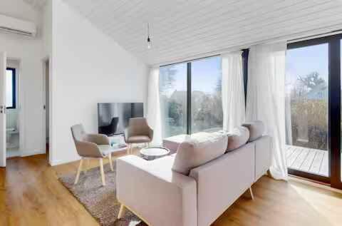 Rodvig Stevns House | Stylish Cottage Near Beach Cliffs Harbour