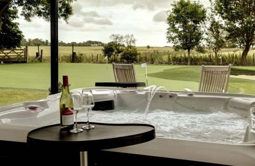 Radernie Villa | Stylish Countryside Escape With Hydro Spa