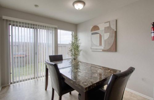 Central Southwest House | Stylish, cozy and centrally located oasis.