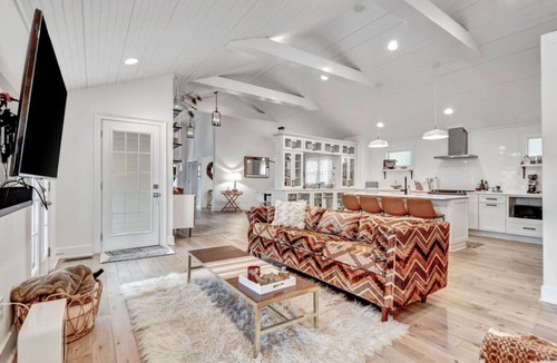 Lockeland Springs House | Stylish Cozy Cottage in East~10 min. to Broadway