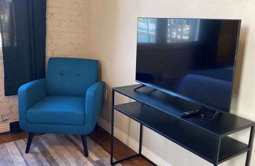 Westlake Hotel | Stylish & Cozy Downtown LA Stay for Two