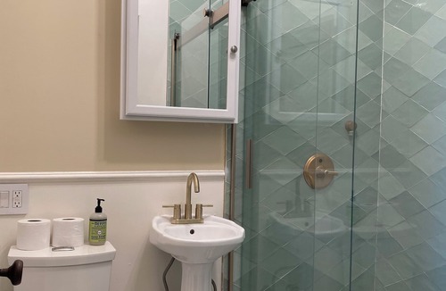 Westlake Hotel | Stylish & Cozy Downtown LA Stay for Two