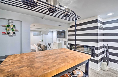 Michigan Park Apartment | Stylish DC Studio ~ 5 Mi to National Mall!