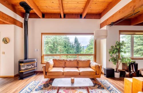 Oak Harbor House | Stylish Deception Pass Retreat with Bay Views