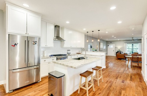 Greater East End House | Stylish dog-friendly home minutes from downtown with central AC & washer/dryer