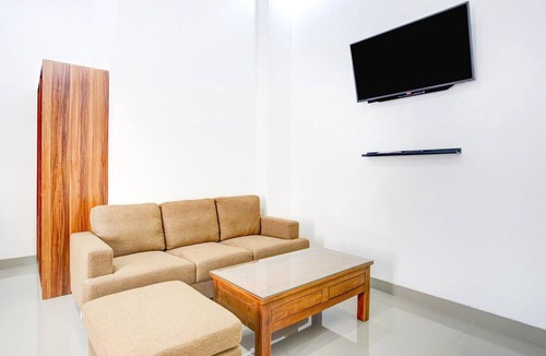 Bandar Lampung House | Stylish Double Suite Escape with Parking Access