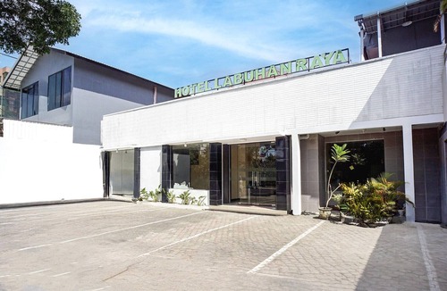 Medan House | Stylish Double Suite Escape W/Free WiFi