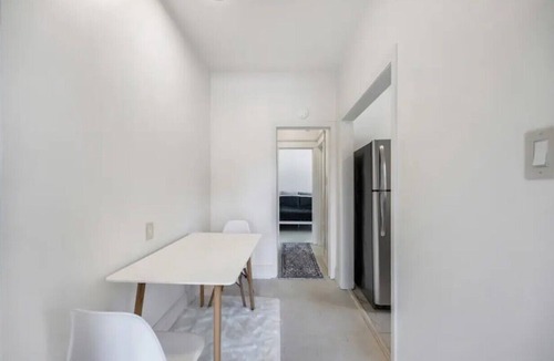 Downtown Long Beach Condo | Stylish Downtown LB Flat – Walk to Everything!