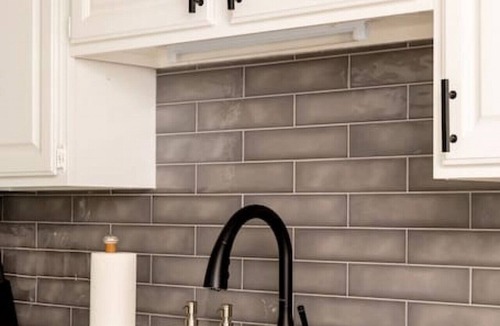 Rutledge Hill Apartment | Stylish Downtown Nashville Condo - Patio & Parking