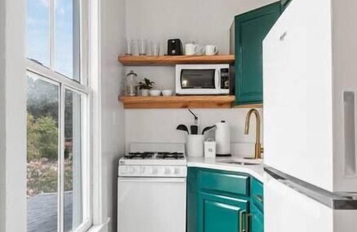 Southwest Raleigh Apartment | Stylish Downtown Raleigh 1BR Walk to Dining & Nightlife