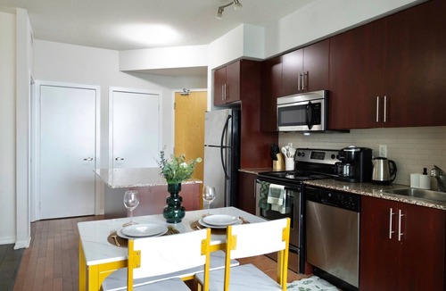 Financial District Condo | Stylish Downtown Toronto Condo