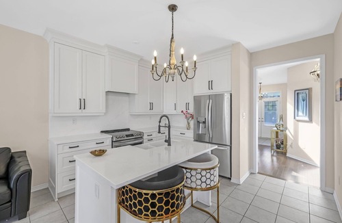 Hagersville House | Stylish Duplex for a great stay in Haldimand
