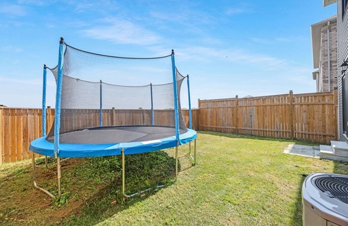Hagersville House | Stylish Duplex for a great stay in Haldimand