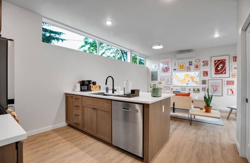 Concordia House | Stylish Duplex Near Alberta Arts District