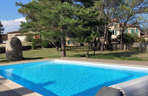 Brissac Apartment | Stylish duplex on an award-winning vineyard; shared pool; close to the Cevennes