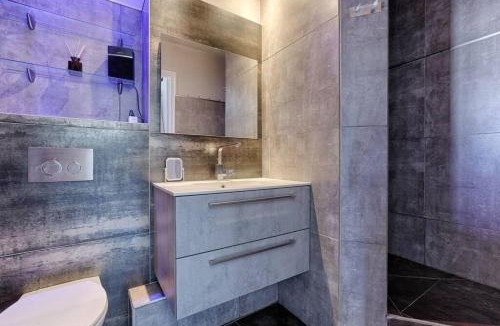 Serris Apartment | Stylish Duplex very near Disneyland Paris with Parking 2-8 Guests