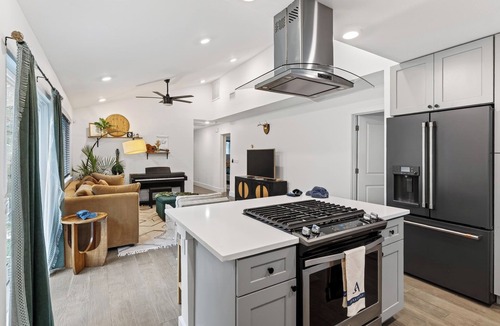 Blackshear-Prospect Hill House | Stylish East Austin Home + Patio Dining + Minutes to Downtown | Eastside Keys