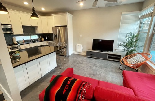 MLK House | Stylish East Austin Resort-style property: 5/3 main house with a 2/2 guest house
