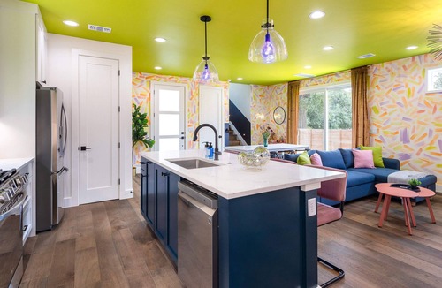 Blackshear-Prospect Hill Cottage | Stylish Eastside Getaway w Backyard, Firepit & BBQ
