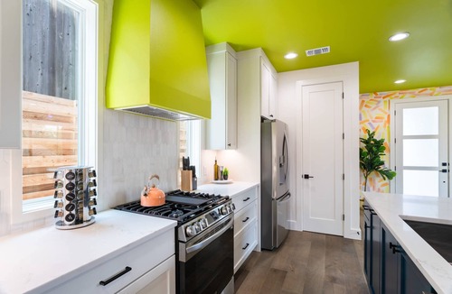 Blackshear-Prospect Hill House | Stylish Eastside Getaway w Backyard, Firepit & BBQ