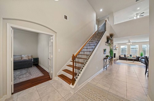 College Park House | Stylish Escape Near lake Conroe & The Woodlands