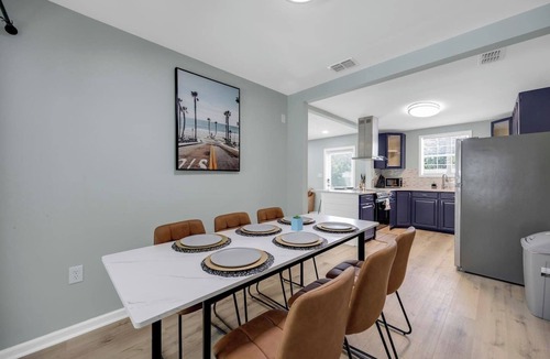 Jacksonville House | Stylish Escape w/Pool & 2 King Suites