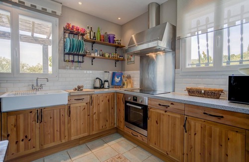 Felines-Minervois Villa | Stylish Family Villa in Félines