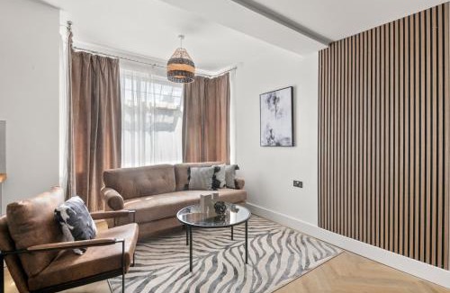 Marlborough Apartment | Stylish Flat I Sleeps 6 I With Parking