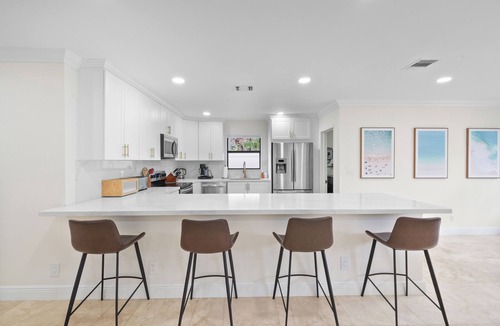 Oakland Park Villa | ★ Stylish Fort Lauderdale Home with Private Heated Pool and Palm Oasis Haven