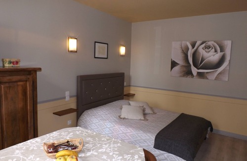Centre ville - Urbanistes House | Stylish furnished room price shock