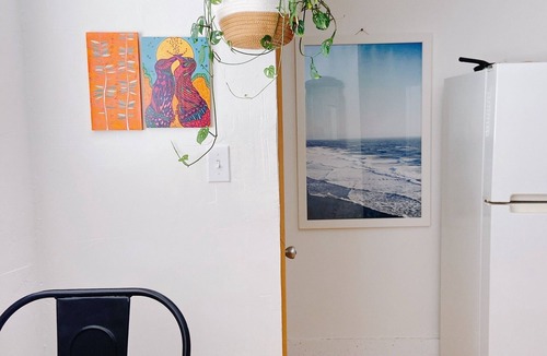 Sleepy Hollow Apartment | Stylish Garage Apt. Self-Check in - Marin Hiking!