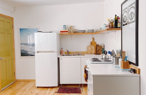 Sleepy Hollow Apartment | Stylish Garage Apt. Self-Check in - Marin Hiking!