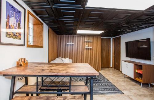 Dunning Apartment | Stylish Garden-Level 2BR: Quiet Neighborhood