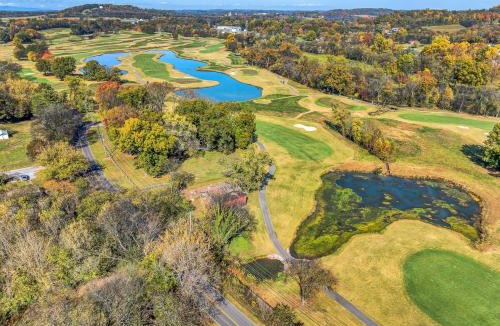 Rockford House | Stylish Getaway Near Knoxville, Airport & The Smokies