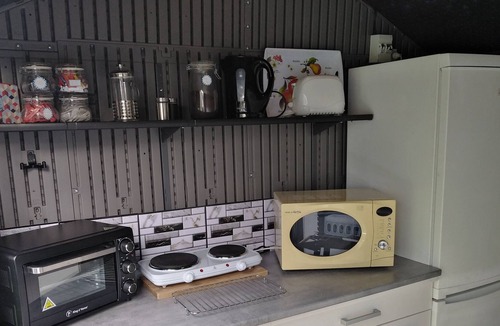 Aubigne-Racan Cabin | Stylish glamping dome