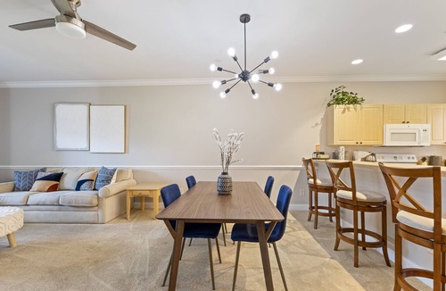 Central Myrtle Beach Condo | Stylish Golf Beach Getaway