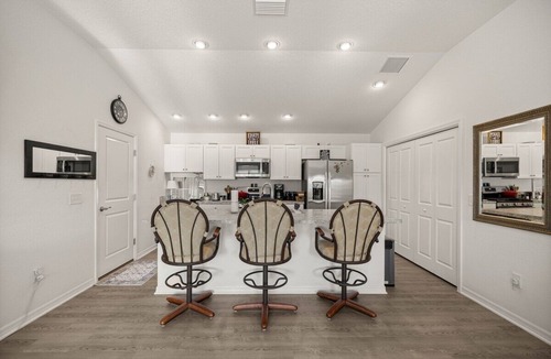 Sumter County House | Stylish Golfside Getaway