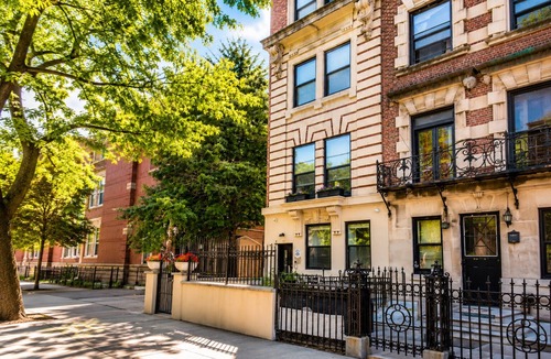 East Harlem Apartment | Stylish Harlem Duplex with Private Patio Near Central Park