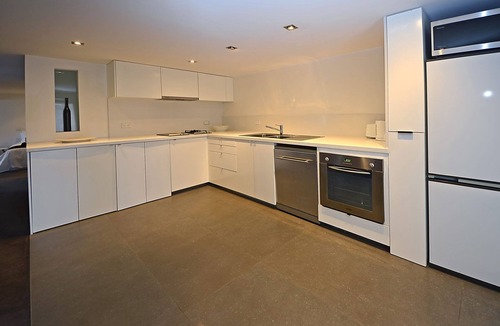 Portland Apartment | Stylish heritage studio in CBD