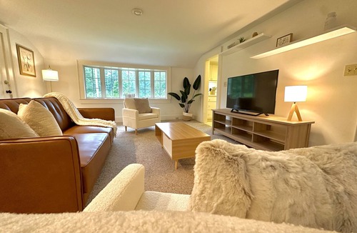 Concord Apartment | Stylish Hidden Gem w/Fire Pit